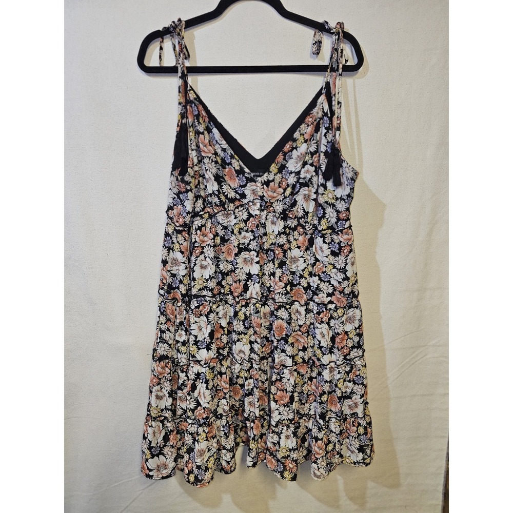 Plus Women's Forever 21 Dress Size 0X Black Floral  Midi Dress